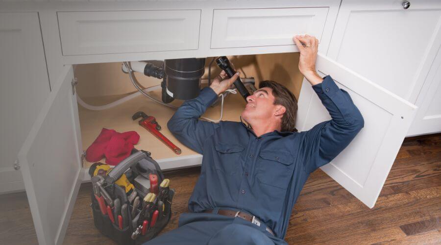 Expert burst pipe repair services in Middletown, MO